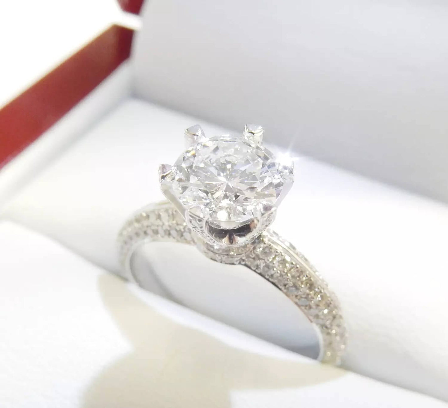 Platinum 1.04 CTW Round Brilliant Diamond Engagement Ring