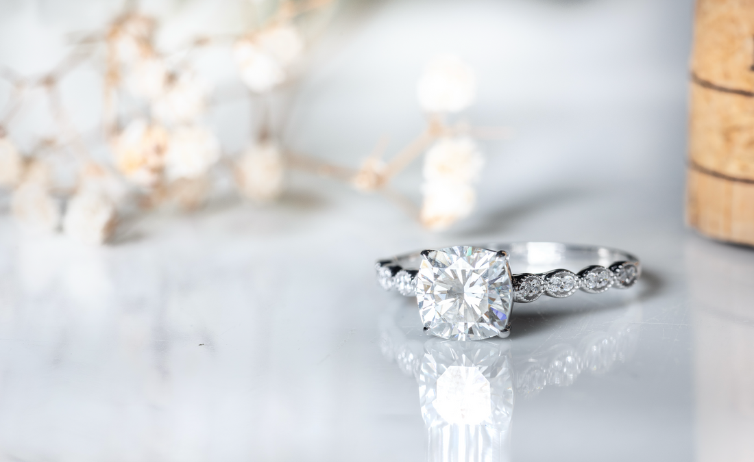 How to Bring an Engagement Ring on a Plane: Practical Advice!
