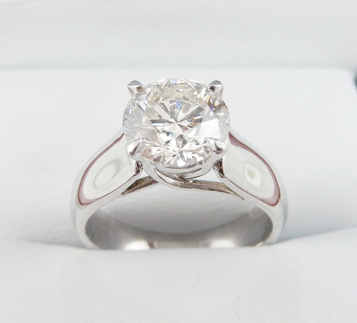 18K White Gold 2.05 CTW  Round Diamond Solitaire Engagement Ring