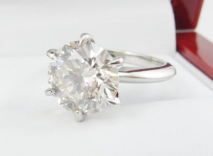 19K White Gold 4.25 CTW Round Brilliant Solitaire Diamond Engagement Ring