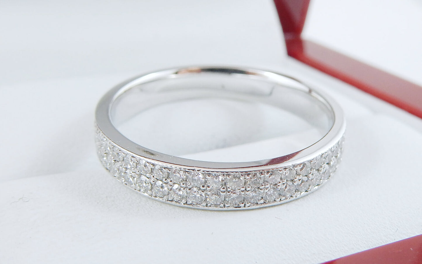 19K White Gold 3mm Pave Diamond Men’s Wedding Band