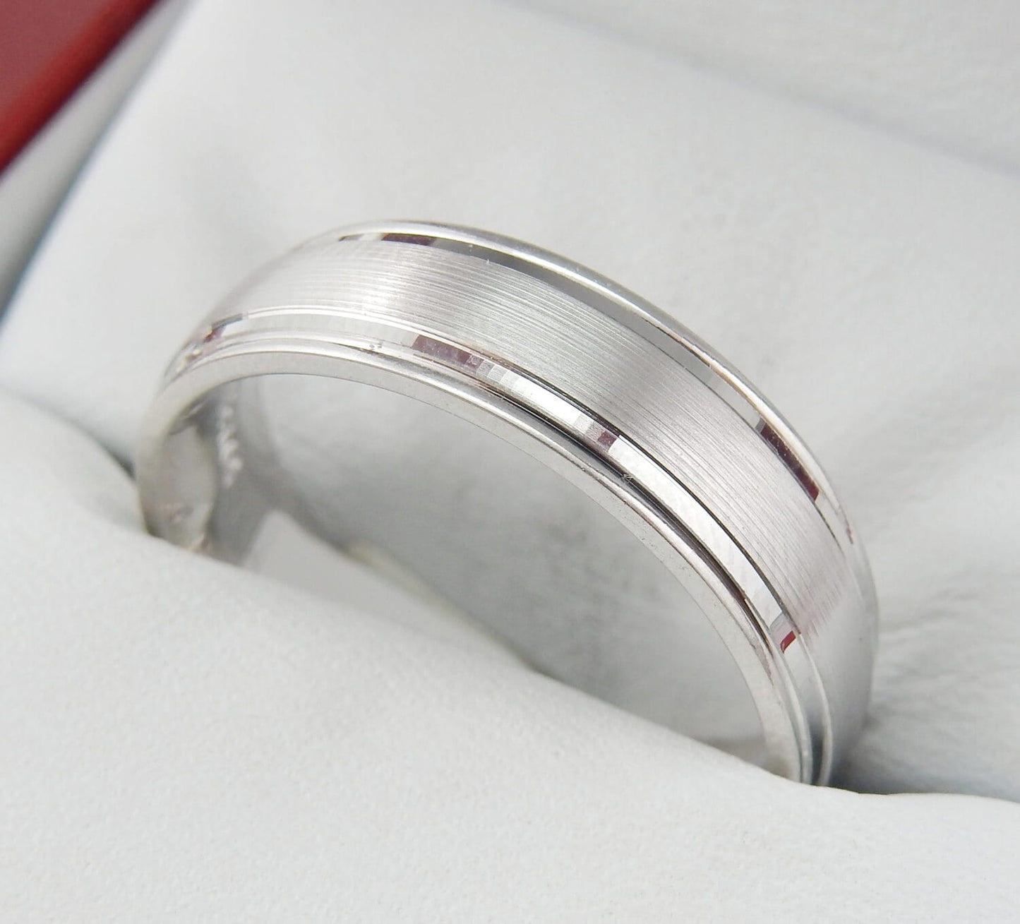 10K White Gold 8mm Brushed Center Men’s Wedding Band-diamondnetjewellery