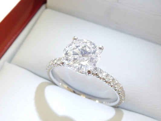 18K White Gold 1.57 CTW Round Brilliant Engagement Ring