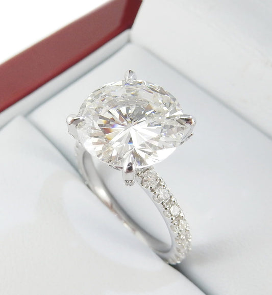 19K White Gold 3.90ct Round Brilliant Solitaire Diamond Engagement Ring
