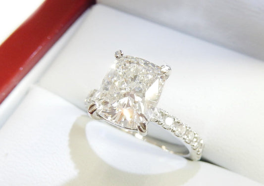 19K White Gold 2.50 CTW Cushion Cut Diamond Engagement Ring