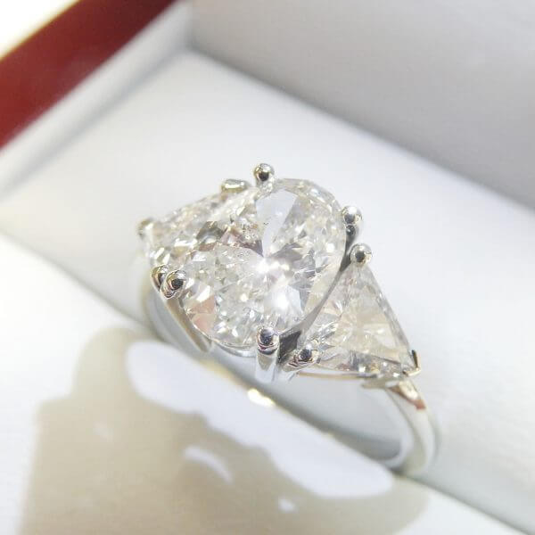 Diamond trillion engagement ring platinum