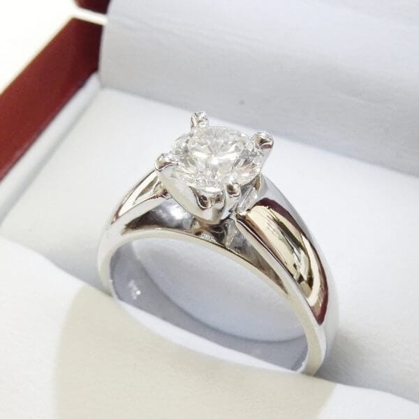 Solitaire diamond engagement ring