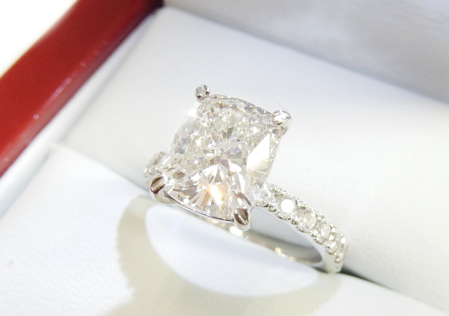 Certified rectangle engagement ring - retybt