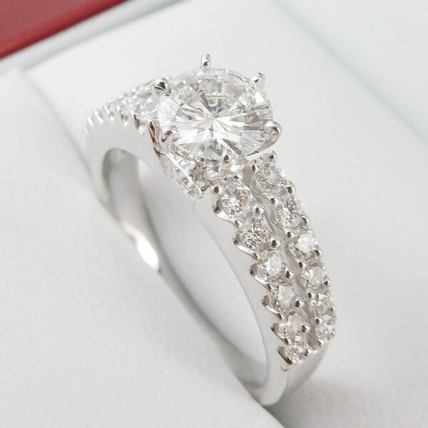 0.70ct-E-SI1-Round-Diamond-14K-White-Gold-Engagement-Ring-DiamondNet.ca (4)