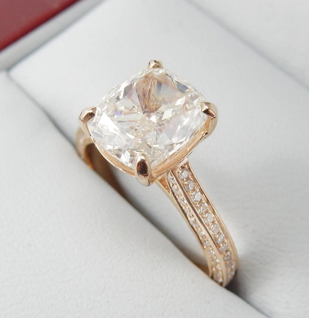 Cushion-Diamond-Rose-Gold-Engagement-Ring-DiamondNet.ca