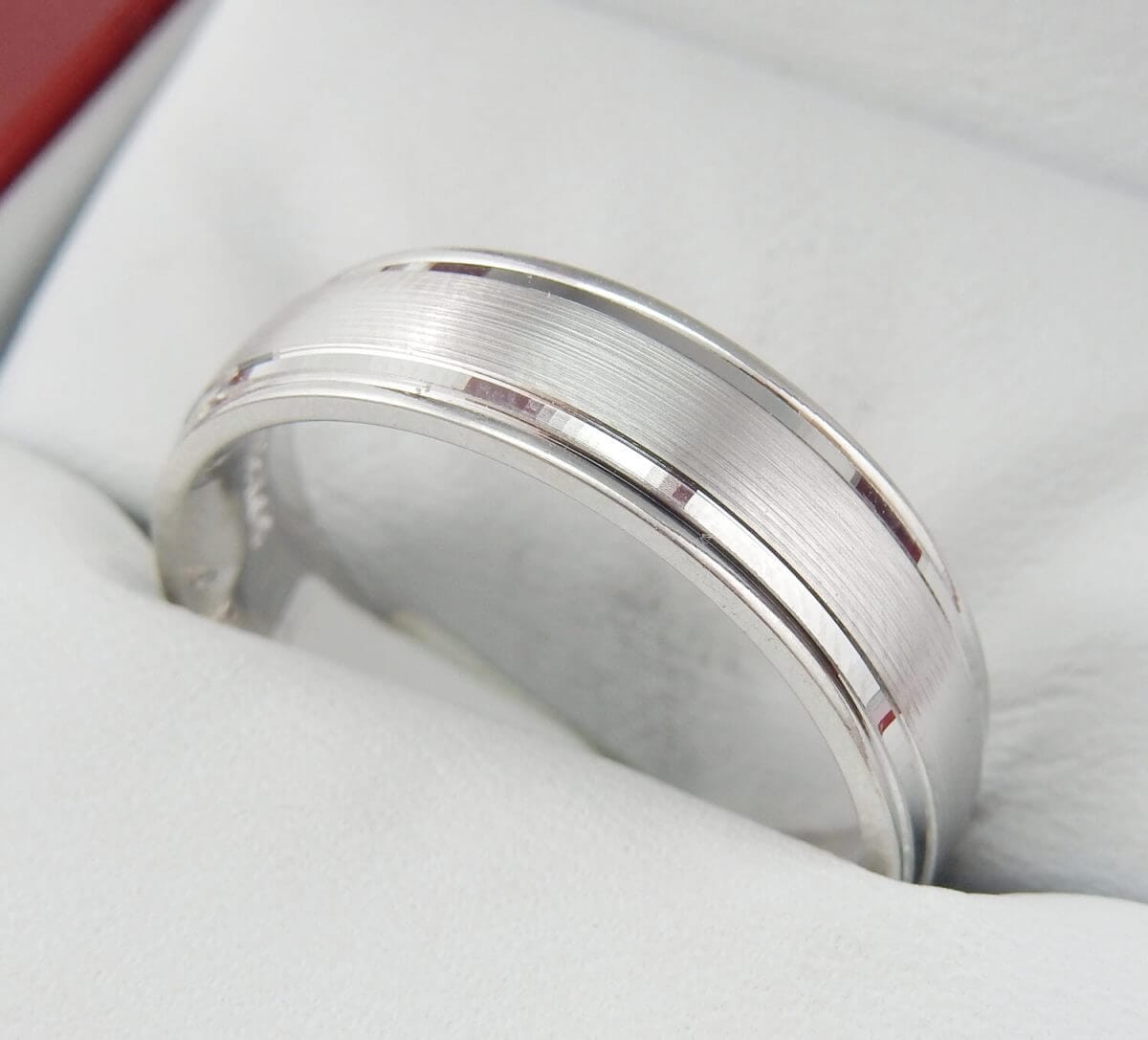 White Gold Wedding Band DNLDH6-887