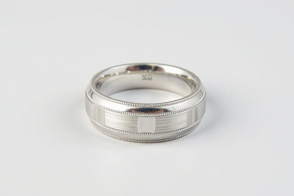 Customizable White Gold Wedding Ring