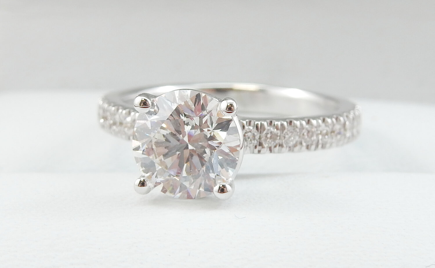 Diamond Collar Engagement Ring Style#4291 - DiamondNet