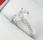 Pearshape-Diamond-GIA-Platinum-Engagement-Ring-DiamondNet.ca (2)