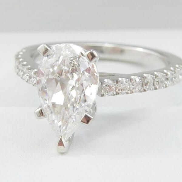Pearshape-Diamond-GIA-Platinum-Engagement-Ring-DiamondNet.ca