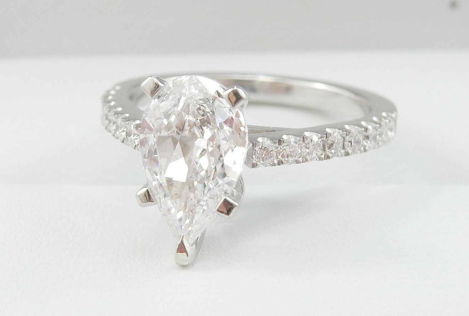 Pear Shape Diamond and Platinum Style#4297 - DiamondNet