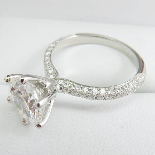 Round-Diamond-Six-Prong-GIA-Engagement-Ring-DiamondNet.ca (2)