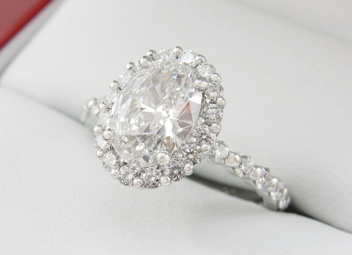 Vintage-Style-Engagement-Ring-Oval-Diamond-Halo-GIA-Diamondnet.ca