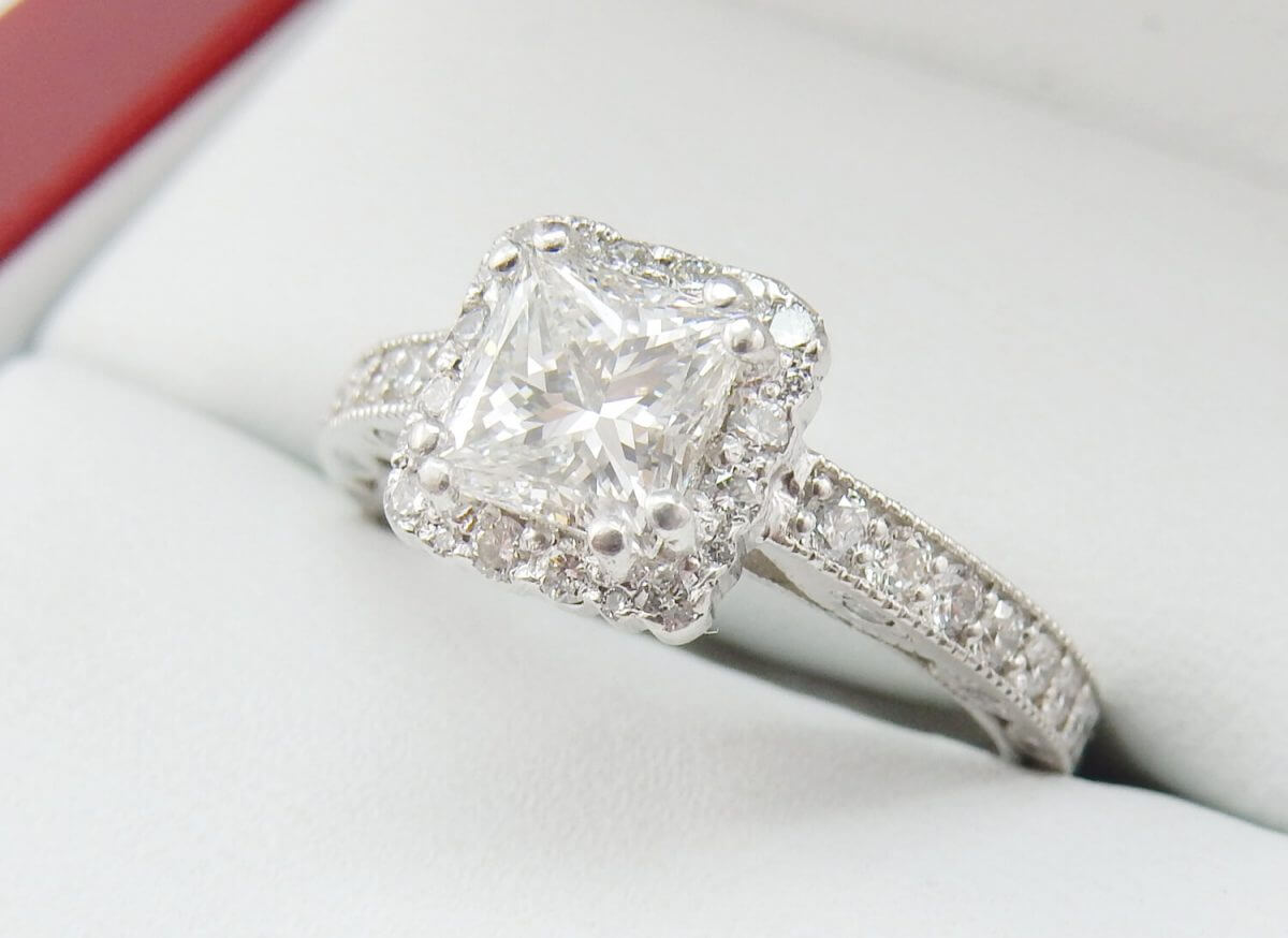 Princess-Diamond-GIA-19k-White-Gold-Halo-Engagement-Ring-DiamondNet.ca (3)
