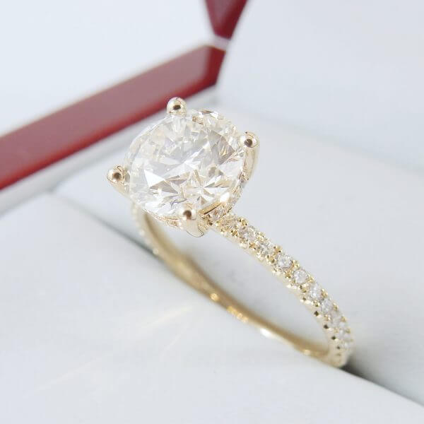 18k-Yellow-Gold-Invisible-Halo-Design-Engagement-Ring-Canadian-Diamond-DiamondNet.ca