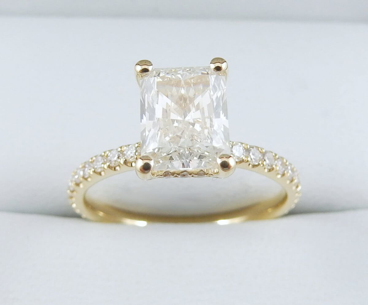 Radiant Diamond Yellow Gold Hidden Halo Style#4315 - DiamondNet