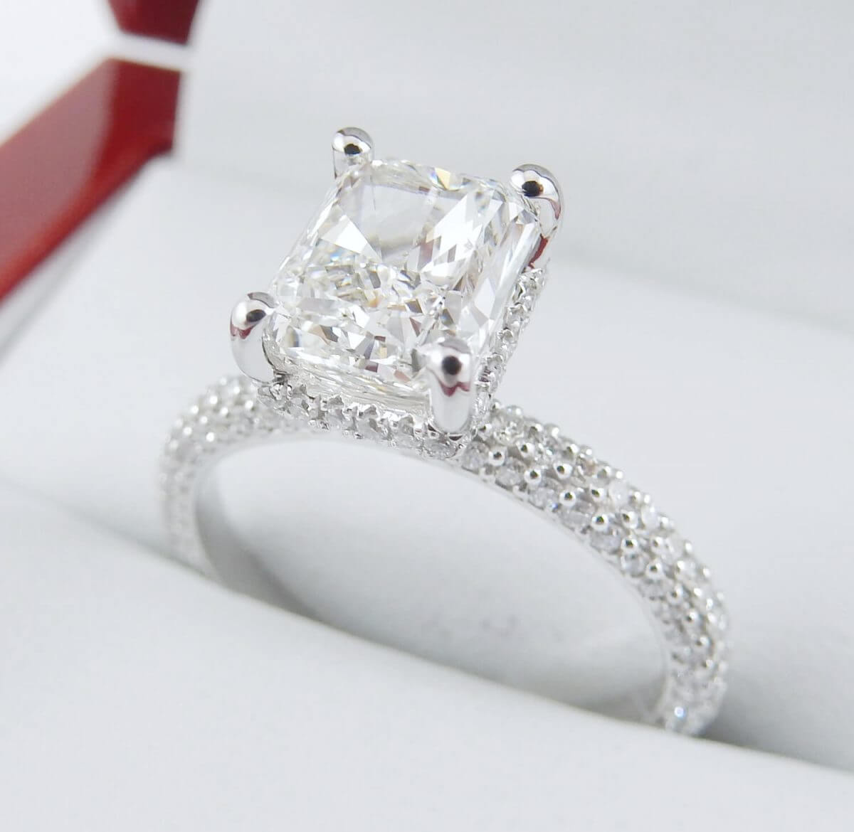 Radiant Diamond White Gold Hidden Halo Style#4316 - DiamondNet