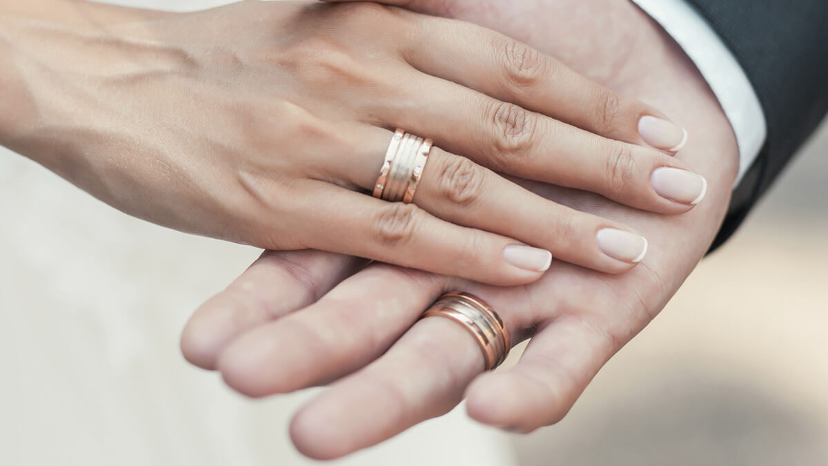 White and gold rings together