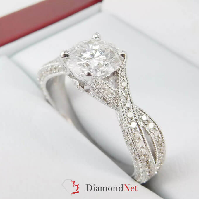 Round Brilliant Twisted Diamond Band style 