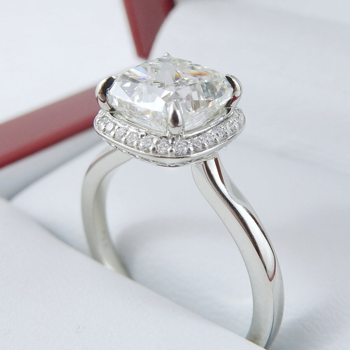 Engagement Rings - DiamondNet