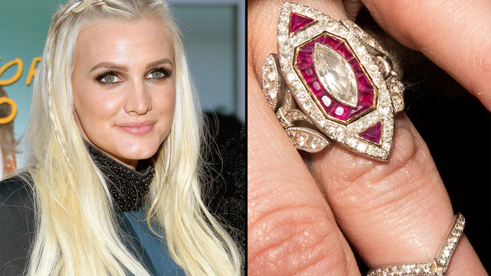 Anna Kournikova pink diamond ring