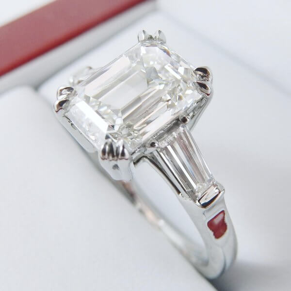 Emerald-Diamond-Engagement-Ring-Baguette-White-Gold-GIA-DiamondNet.ca