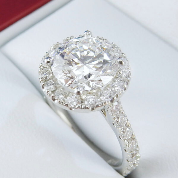 2.56ct Round Brilliant Diamond 19k White Gold Halo Ring