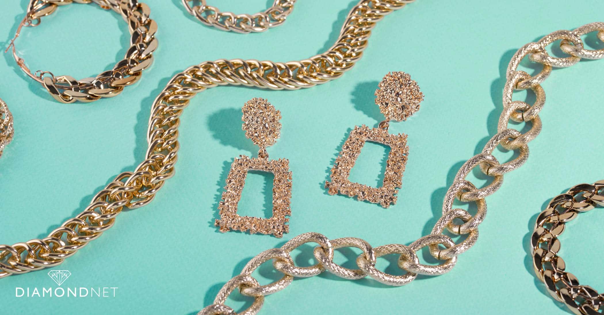 What is the difference between yellow gold and white gold